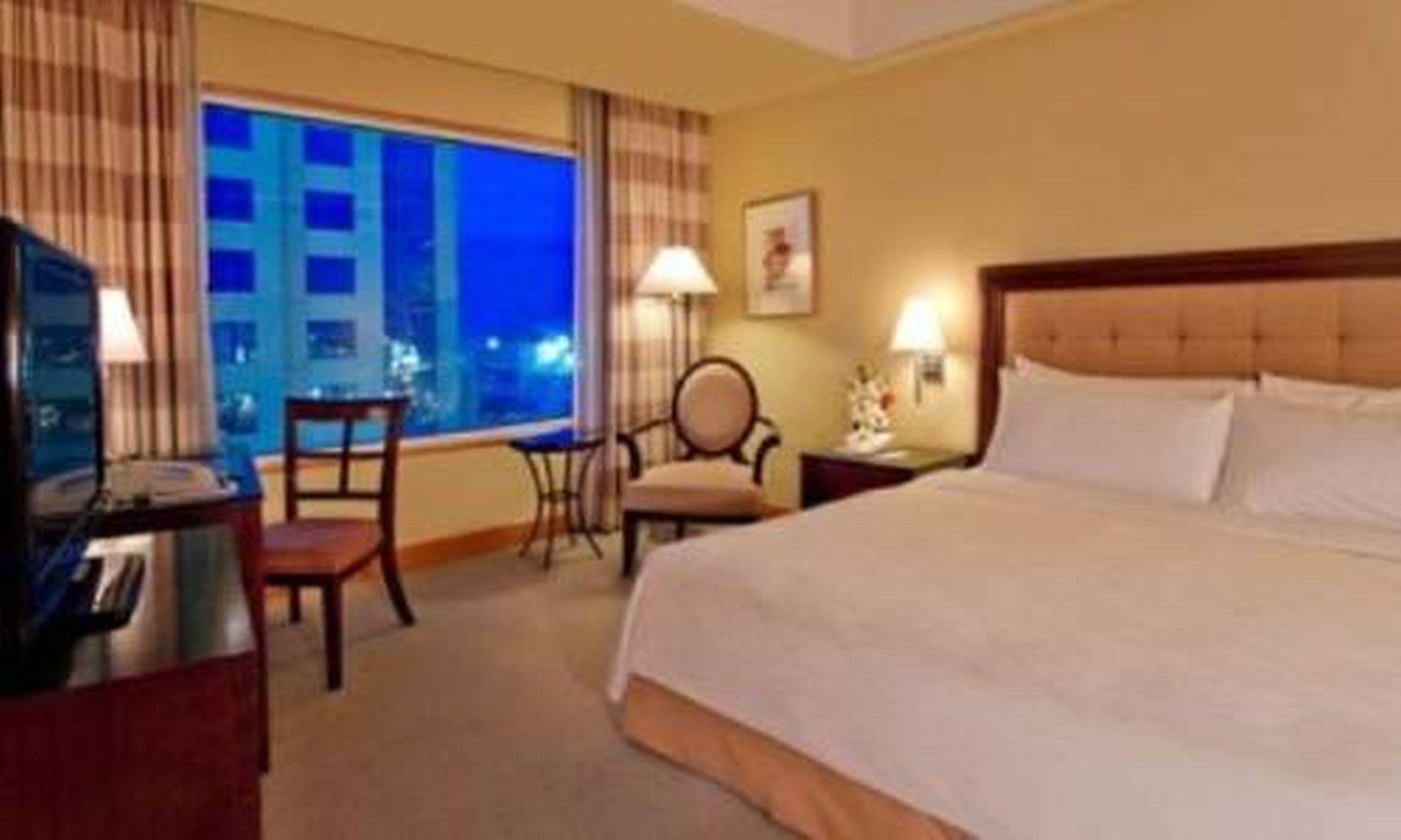 The Bellevue Manila Hotel Muntinlupa City Exterior foto