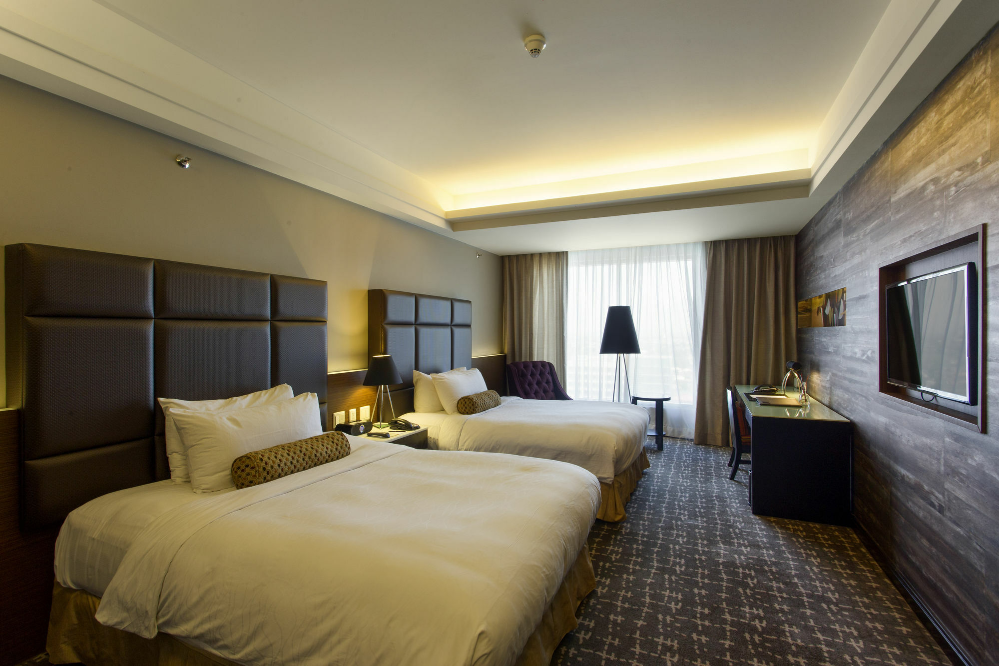 The Bellevue Manila Hotel Muntinlupa City Exterior foto